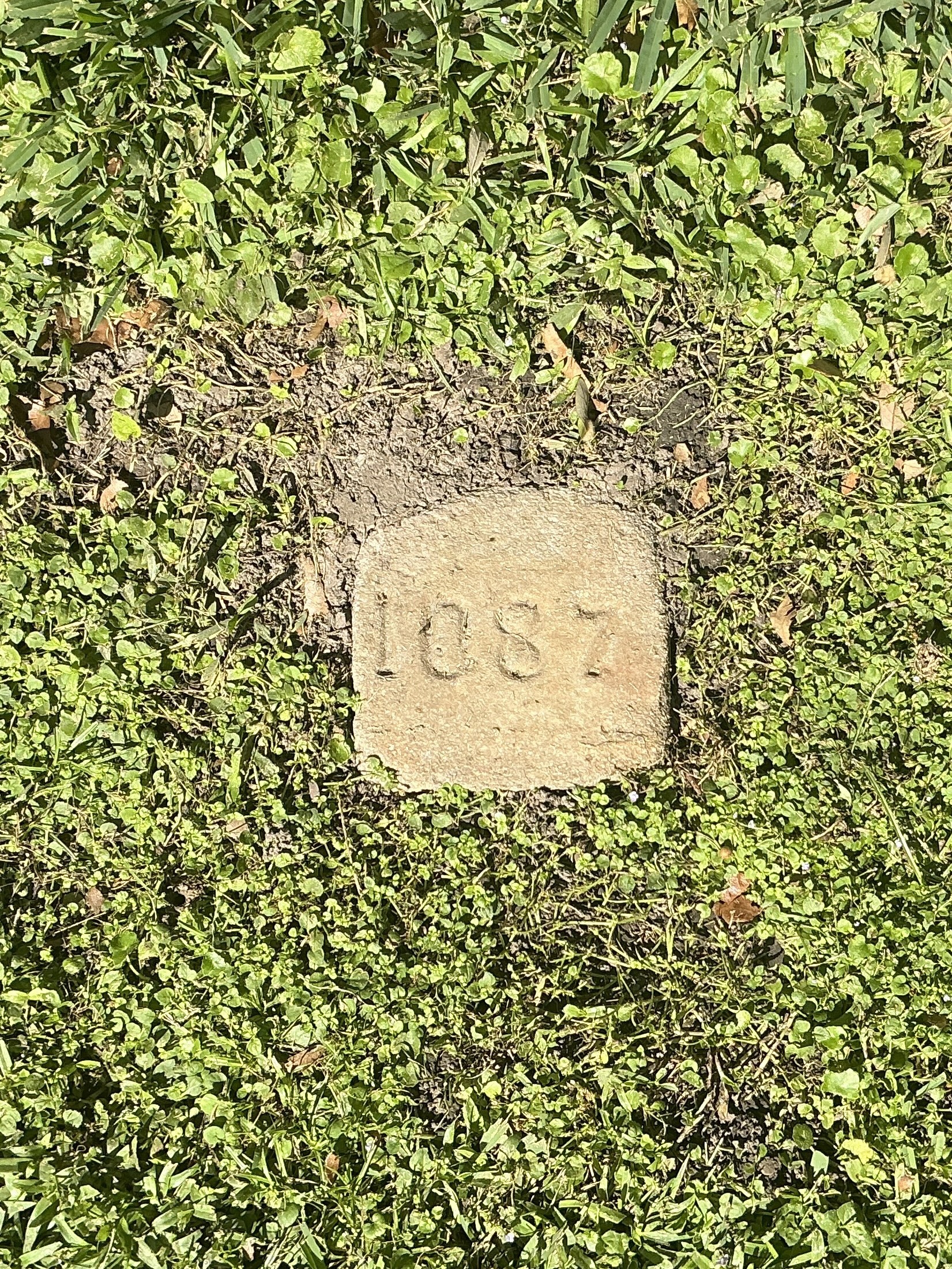 Top of flat marble marker