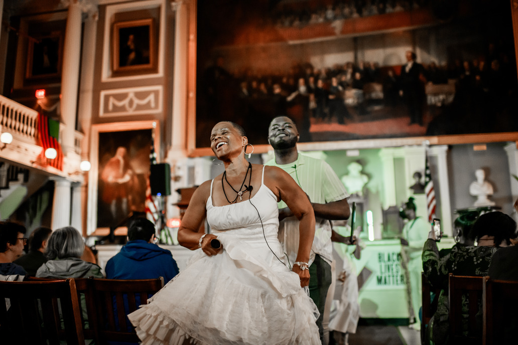 Ifé and Rei dancing in the closing processional.