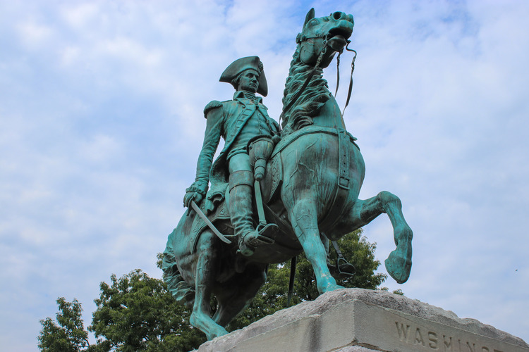 Equestrian statue of General George Washington