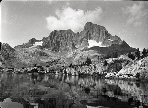 Banner and Ritter Peaks from 1000 Island Lake; [correction from Elizabeth O'Neil - not 1000 Island Lake it's from Garnet Lake 3/92]