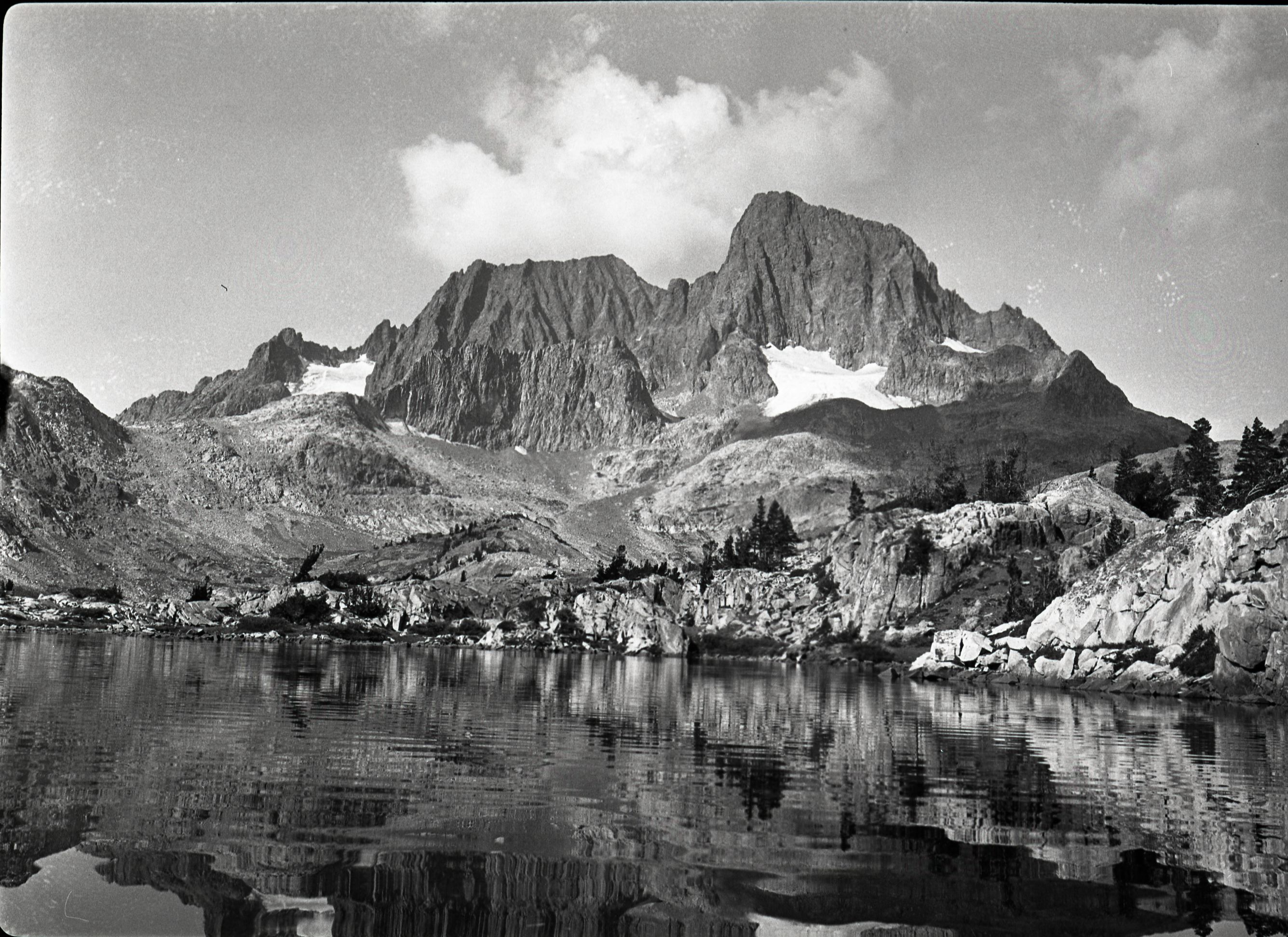 Banner and Ritter Peaks from 1000 Island Lake; [correction from Elizabeth O'Neil - not 1000 Island Lake it's from Garnet Lake 3/92]