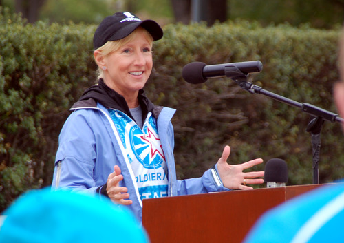 Wounded Warriors Christine Hill Speaks to Bicyclists_0899