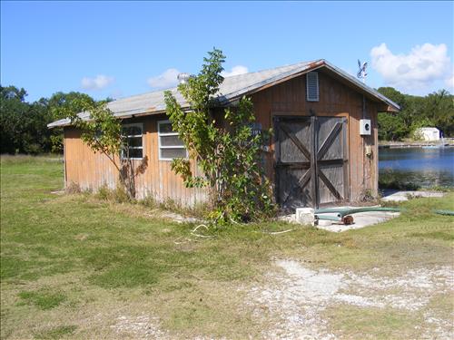 Abandoned buildings at Flamingo to be Demolished