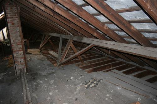 Stoll-Gunn-Dunn House Principal Purlin System prior to demolition in February 2013