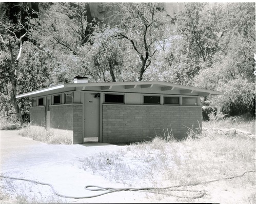 Comfort station, Temple of Sinawava.