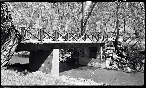 Virgin River Bridge near South Entrance.
