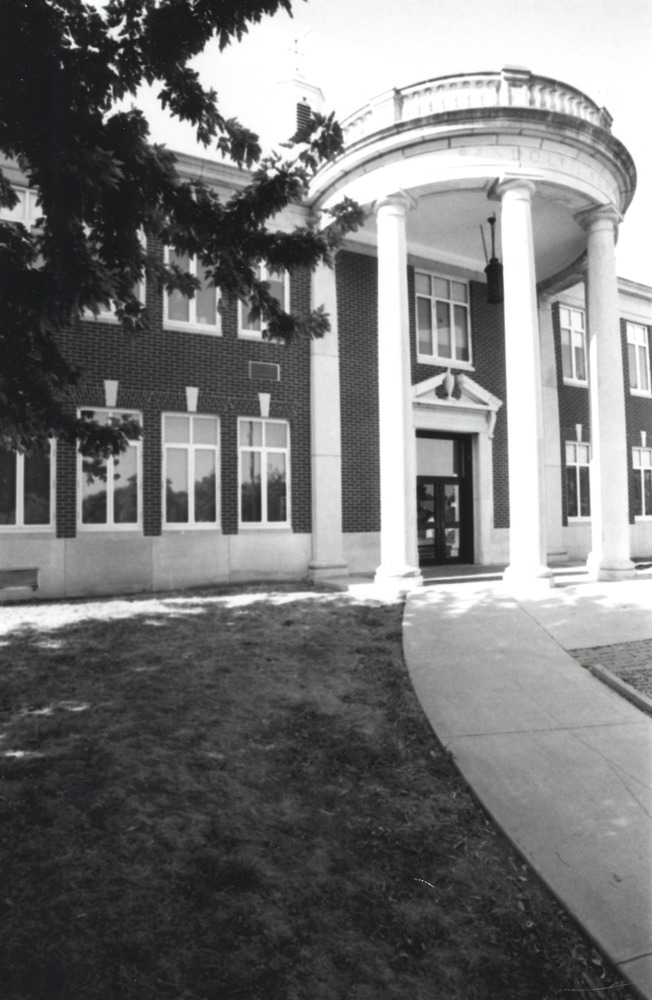 Image of the entrance of Randolph School in Topeka, Kansas, date unknown.