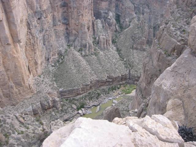 Looking down into Mariscal Canyon from the rim trail.