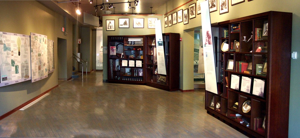 Traveling back in time with timeline and historic objects.