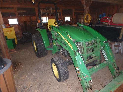 Photos of John Deere 4120 for equipment replacement purposes.
