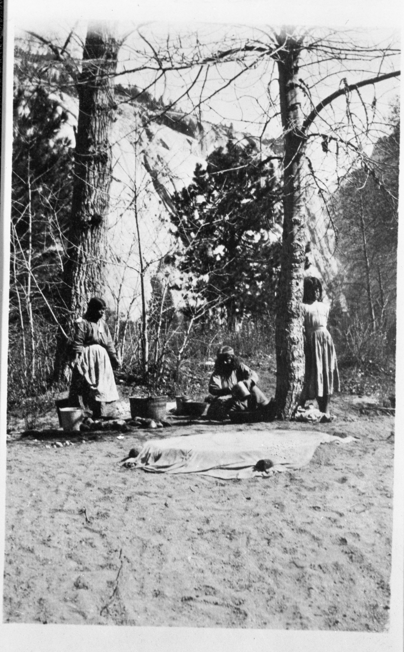 Leaching acorn flour. Yosemite Valley. Suzie Georgerly (far left)