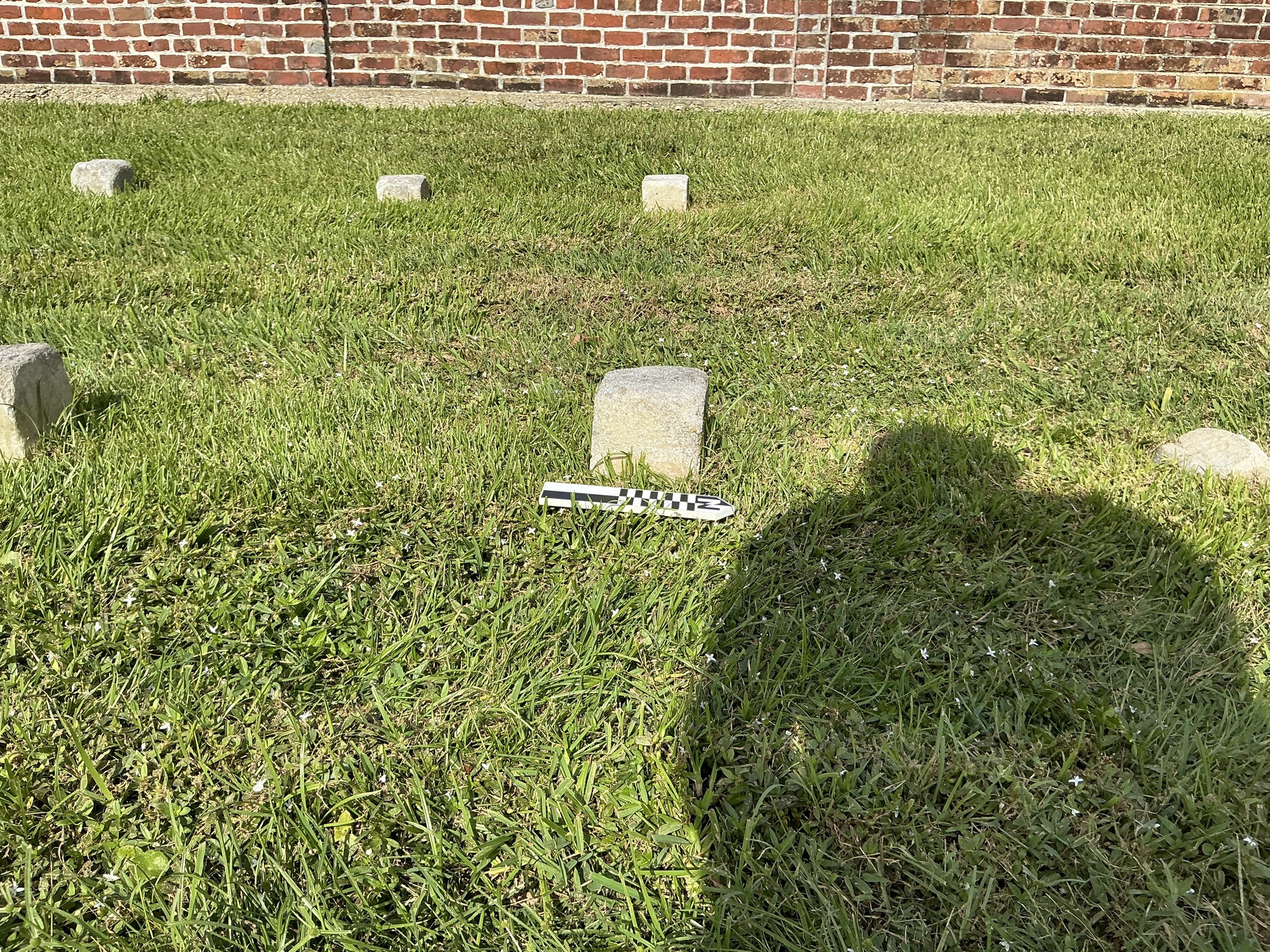 Extra image of flat marble marker