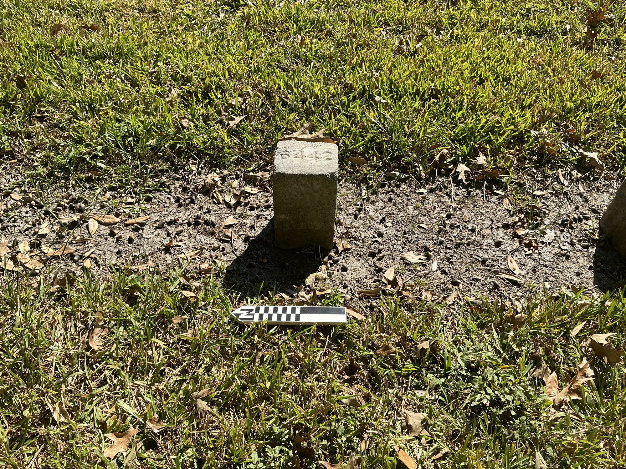 Extra image of flat marble marker