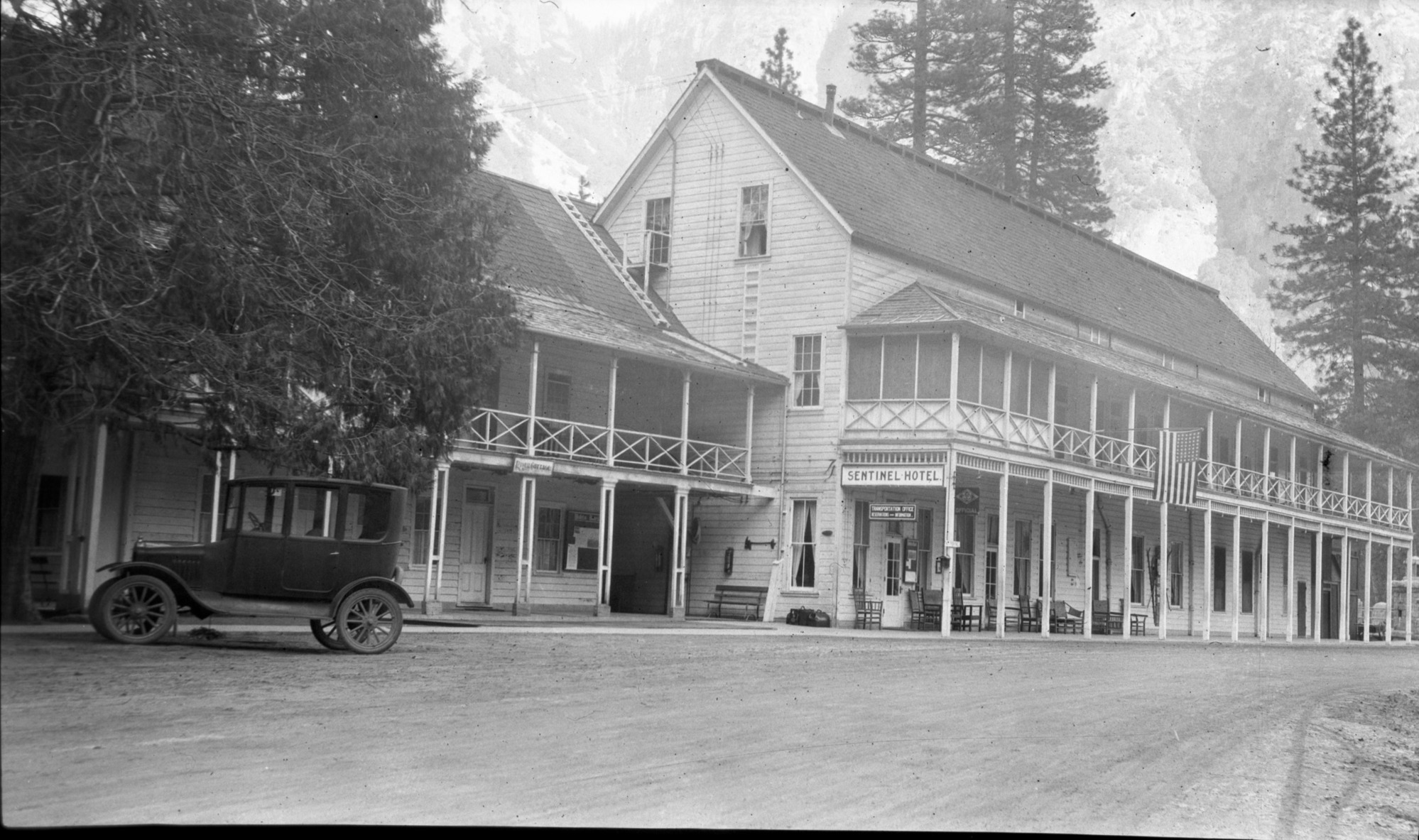 Sentinel Hotel and River Cottage