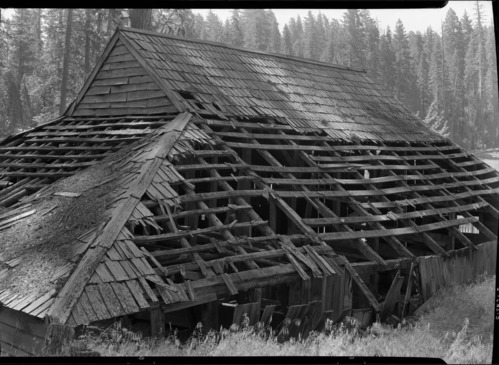 Cuneo barn before dismantling