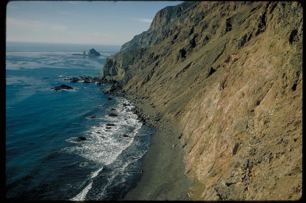 Sea cliff