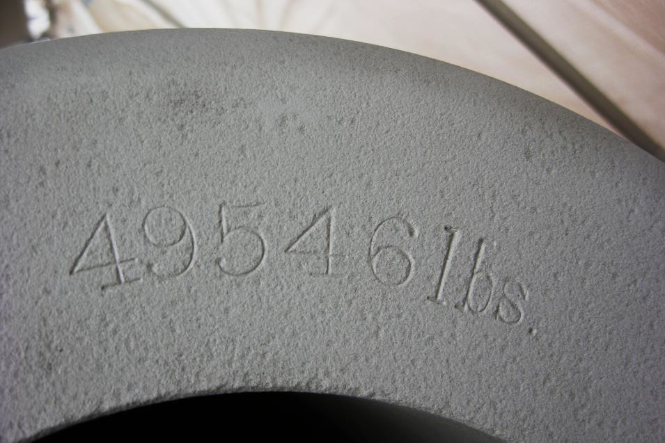 49546 lbs weight of Rodman gun