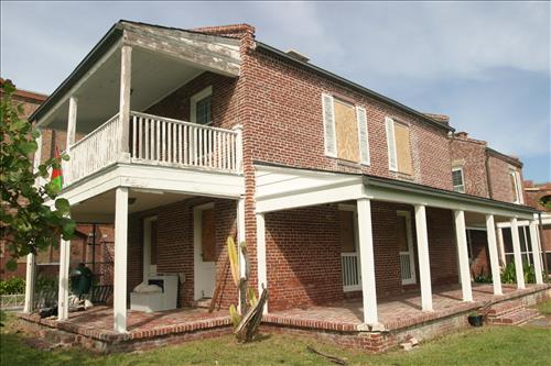 Pre-Treatment images of Engineering Officers' Quarters at Fort Jefferson, Dry Tortugas National Park 2005-2009