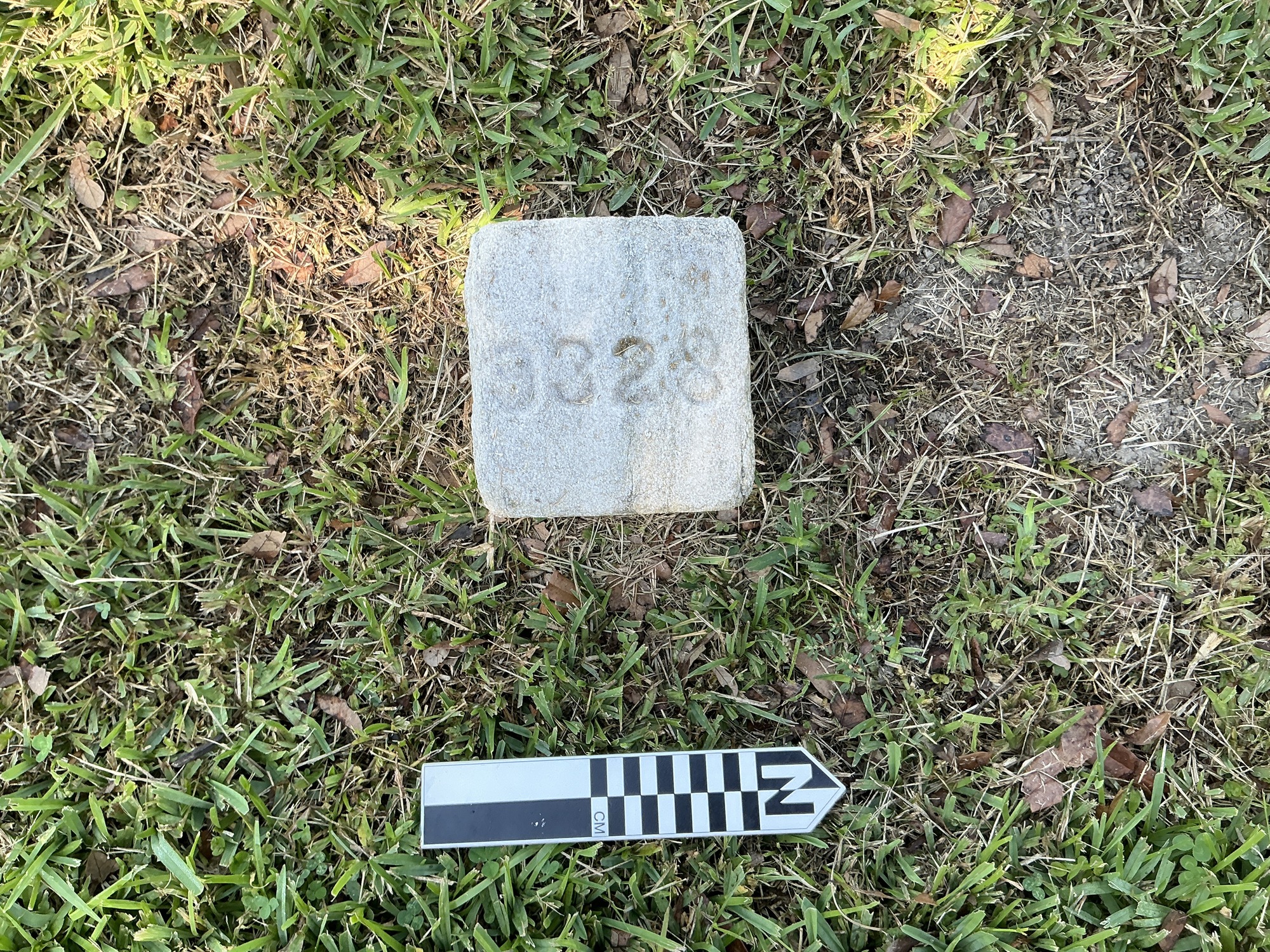 Extra image of flat marble marker