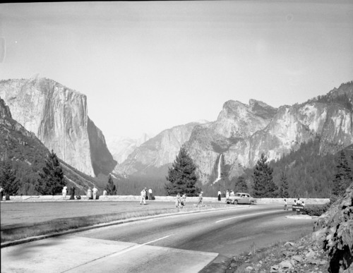 Yosemite Valley from the East of the Wawona Tunnel.