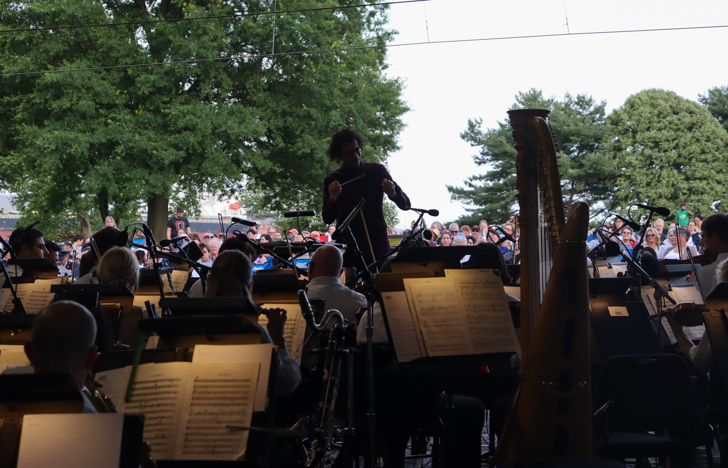 Music Director Jonathon Heyward lead the final Symphony in the City concert of the season at FOMC.