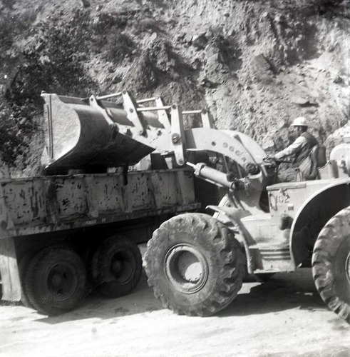 BW photo of rock slide near Echo Rock - 2.5" x 2.5".