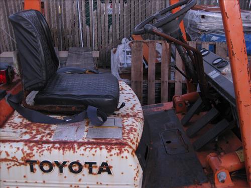 Replace Deficient Forklift (NP8000076462)