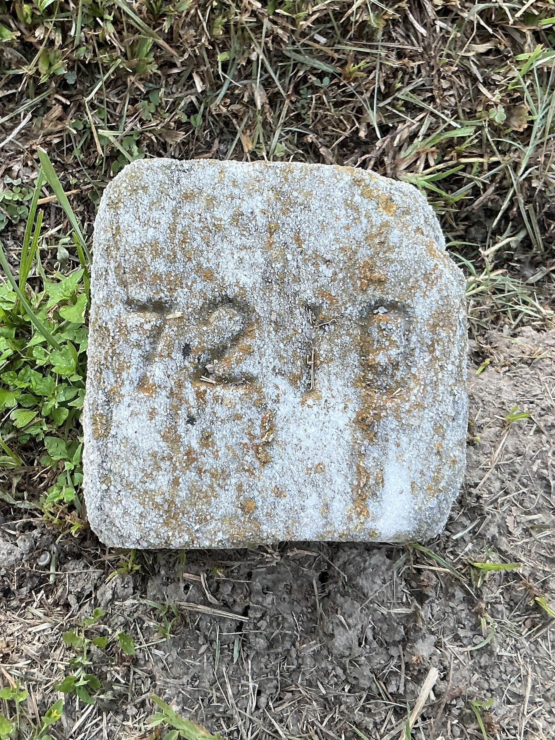 Top of flat marble marker