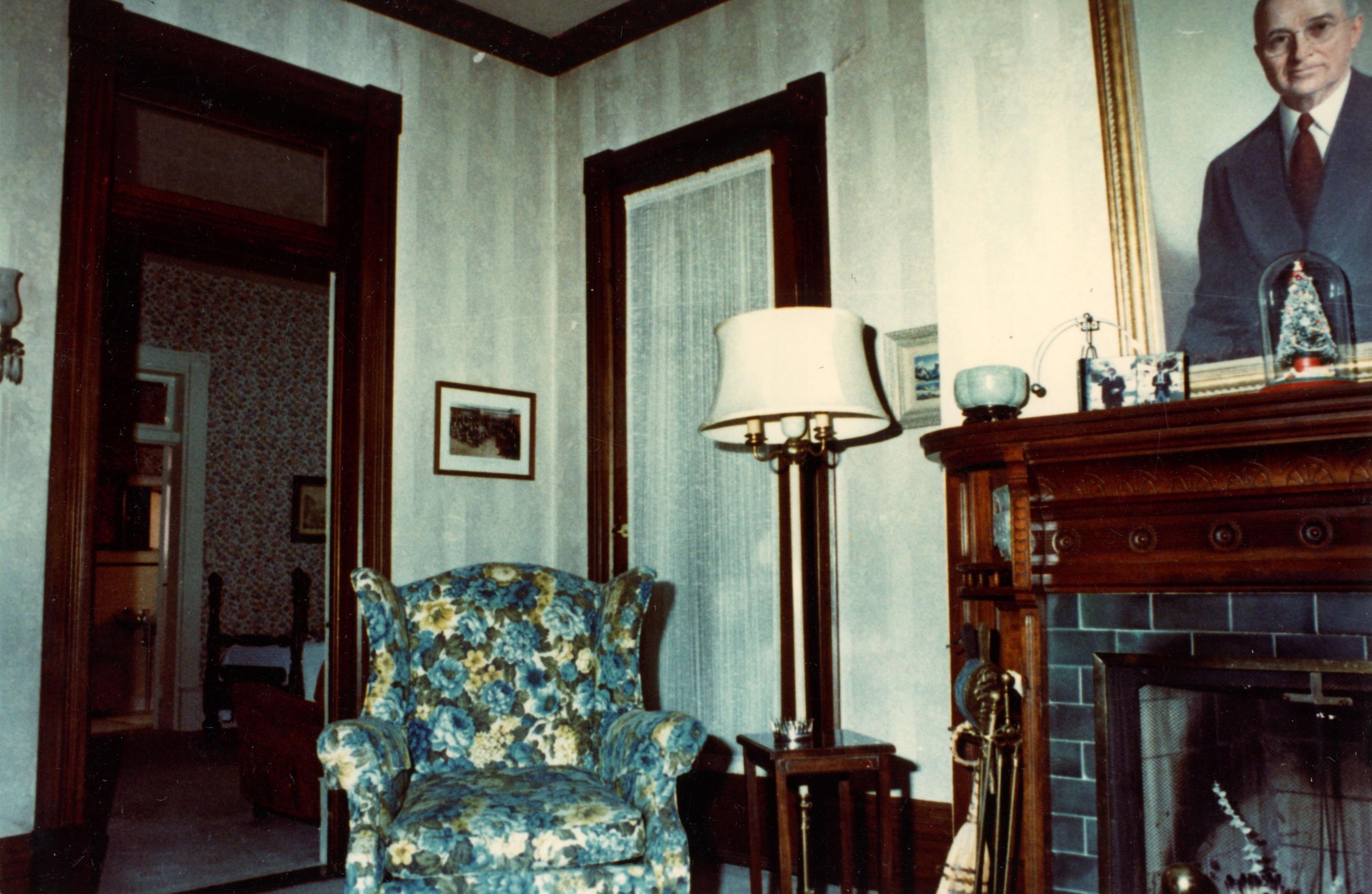 south east wall of the living room hstr