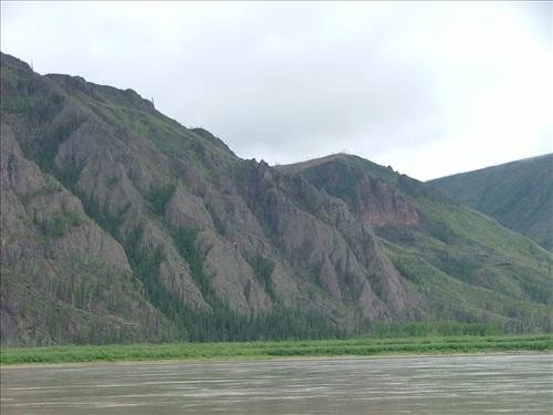 12 Yukon-Charley Rivers Natipnal Preserve Peregrine Falcon survey July 2006
