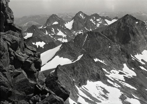 Banner & Ritter Peaks east of Mt. Lyell