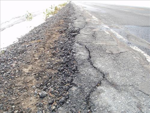 Asphalt condition on Hwy 62, CRLA