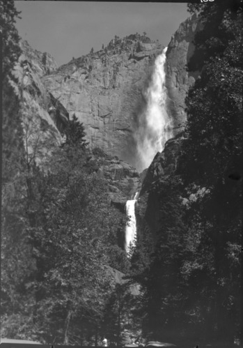 Close-up of Yosemite Falls from the loop road.