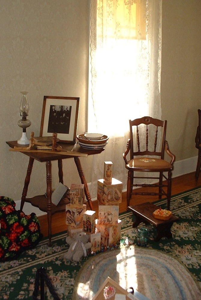 Farmhouse Parlor
