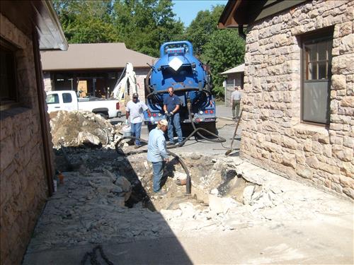 Replace Underground Storage Tanks and Fuel Pumps at Hot Springs National Park in August 2010