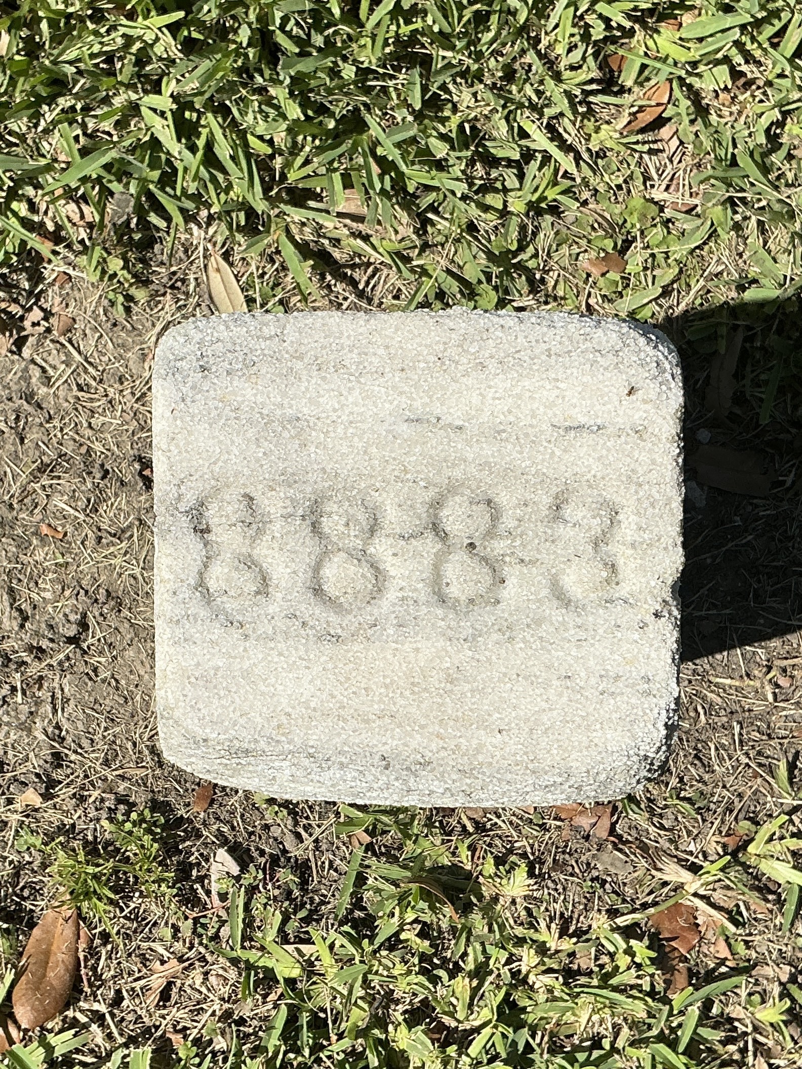 Top of flat marble marker