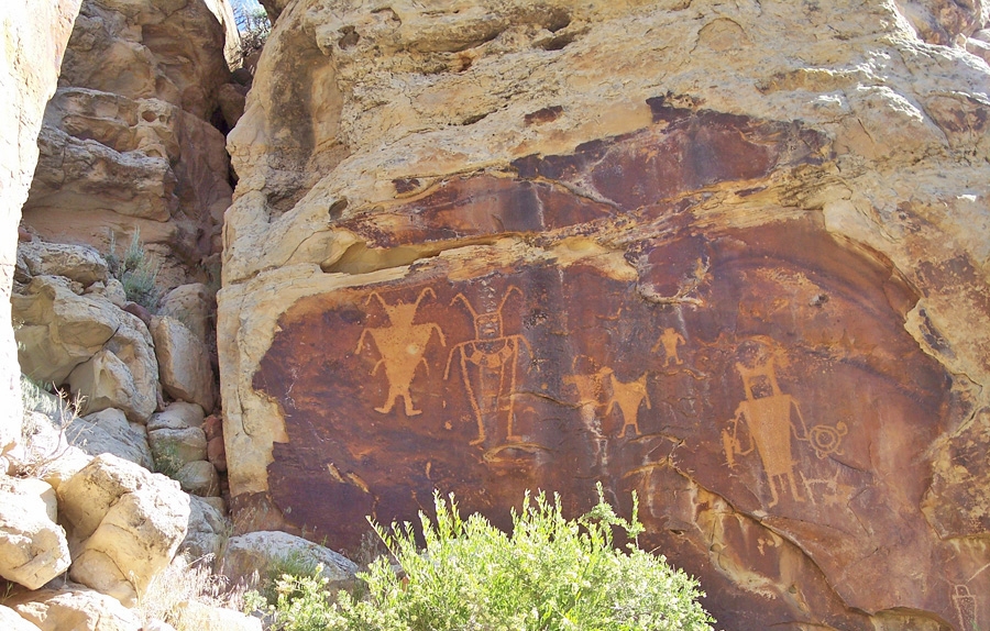 McKee Springs petroglyphs