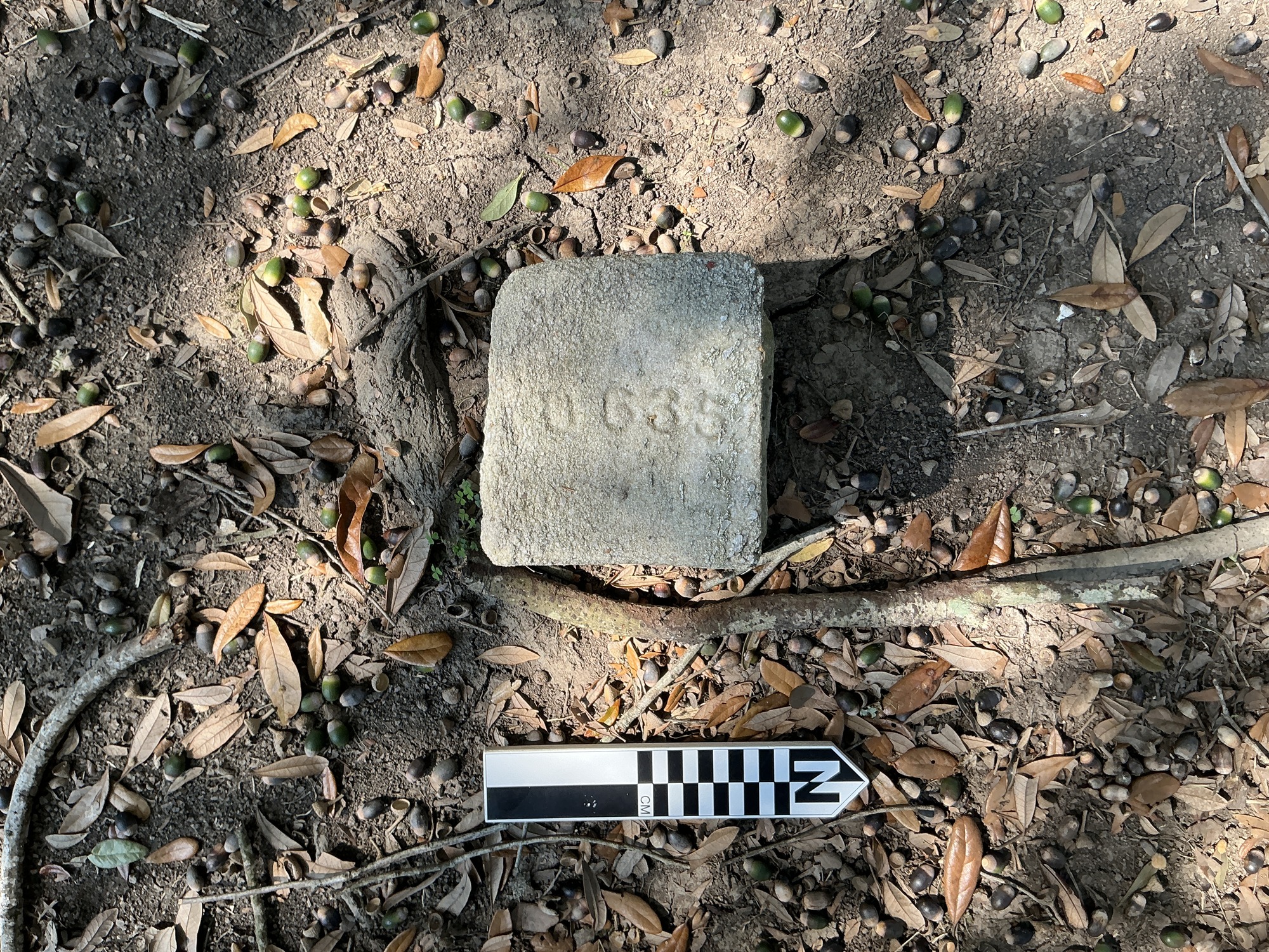 Extra image of flat marble marker