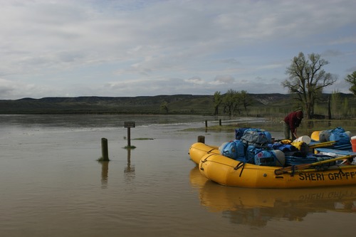 Launch site at Deerlodge Park at 22,000 cfs
