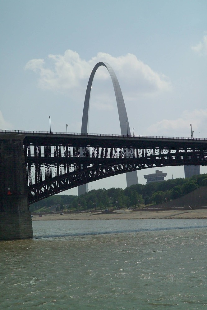 Gateway Arch, Eads Bridge and the Mississippi River from the Illinois side of the river