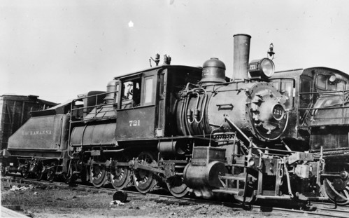 Delaware, Lackawanna & Western no. 0721 [2-8-0]