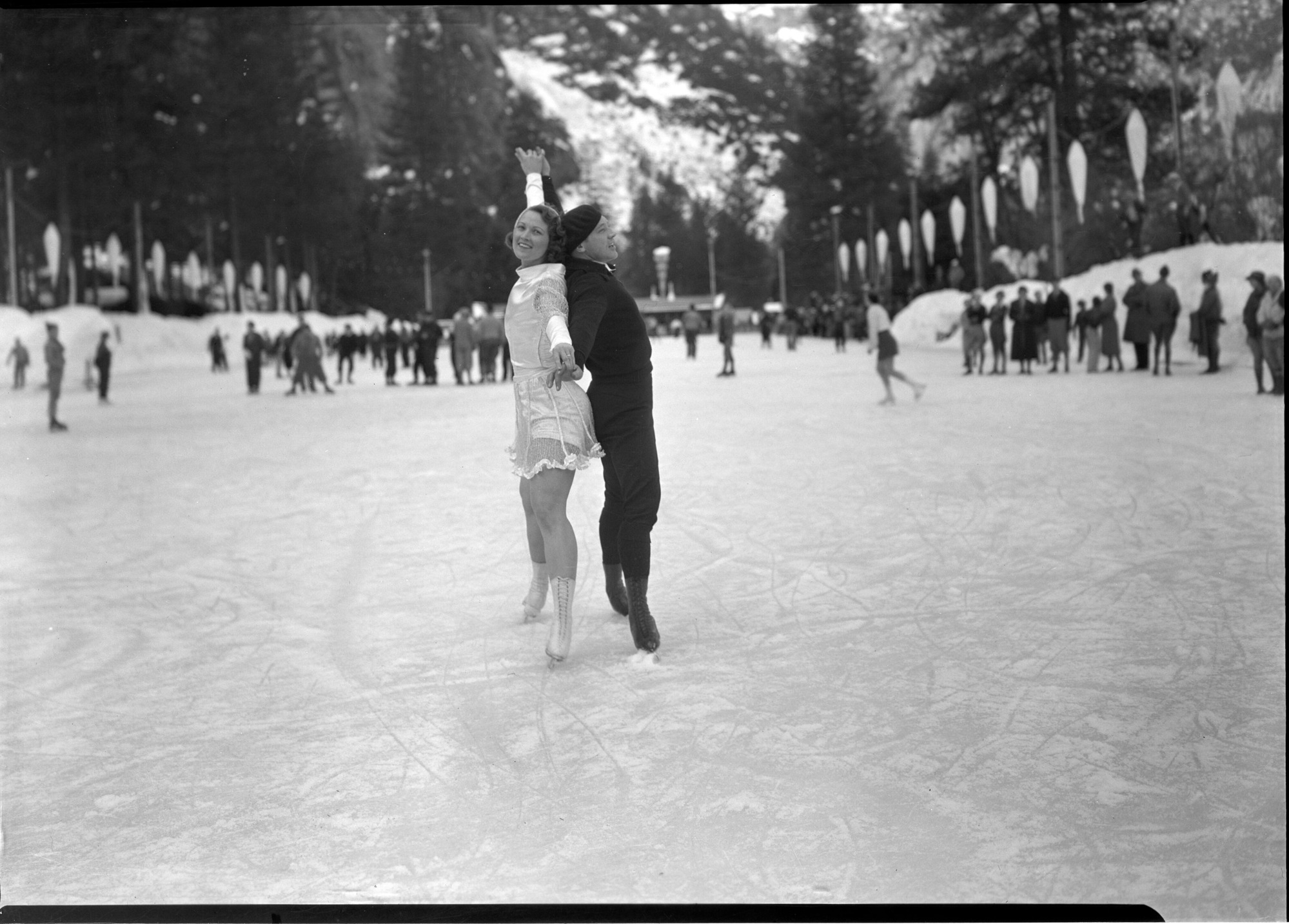 Mabel Thorns and John Wood doing a "spread eagle"