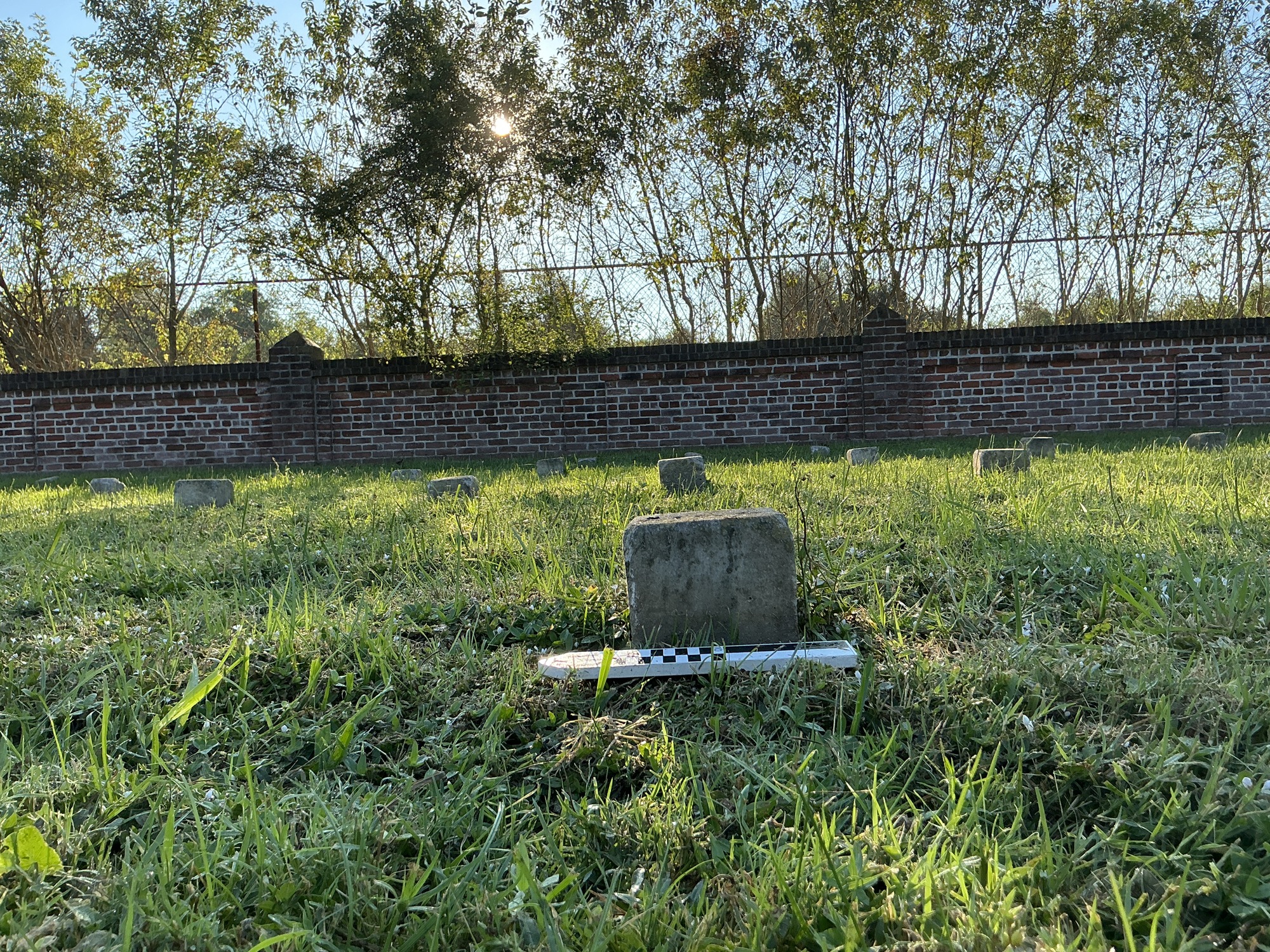 Extra image of flat marble marker