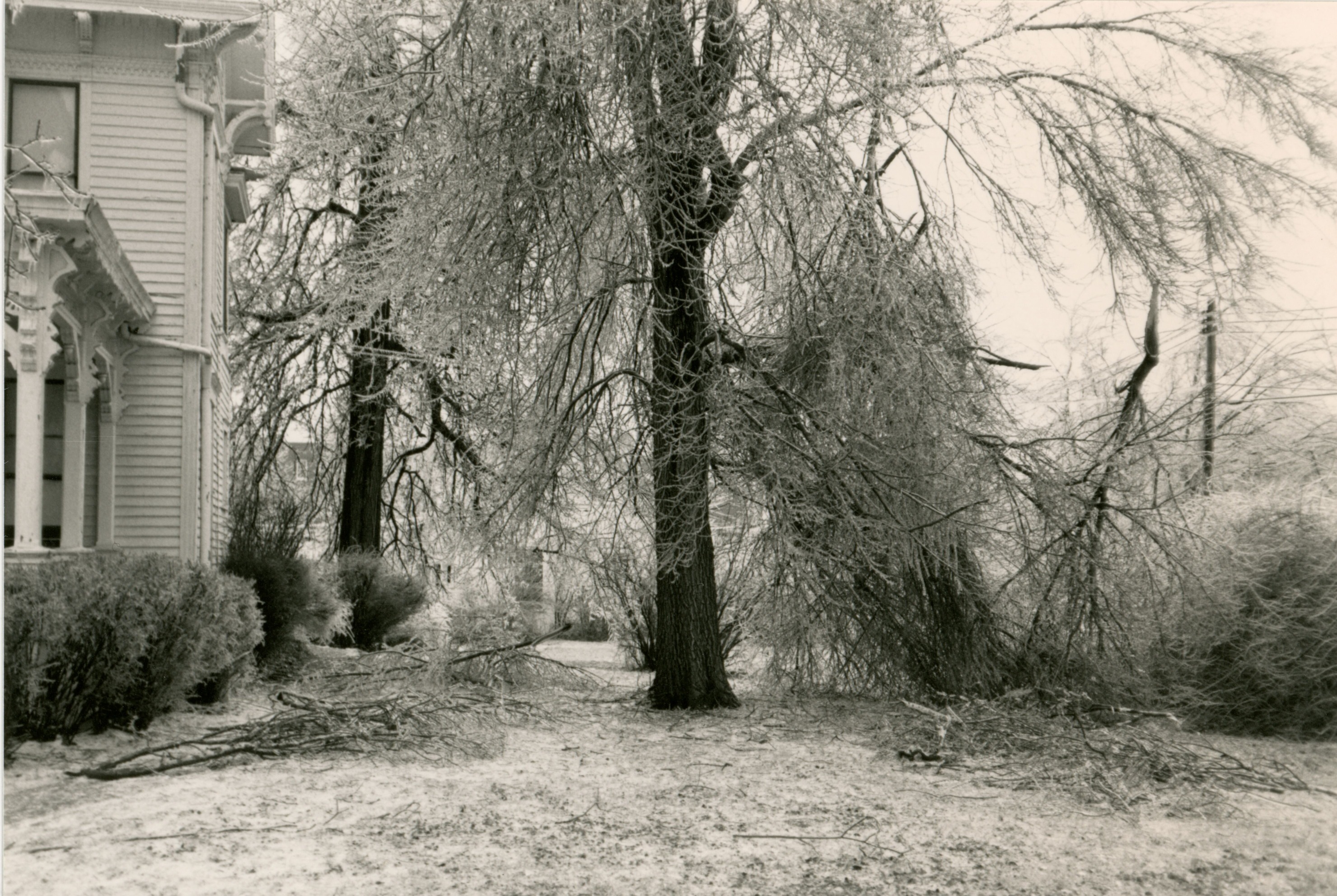 Icestorm influence in exterior of HSTR