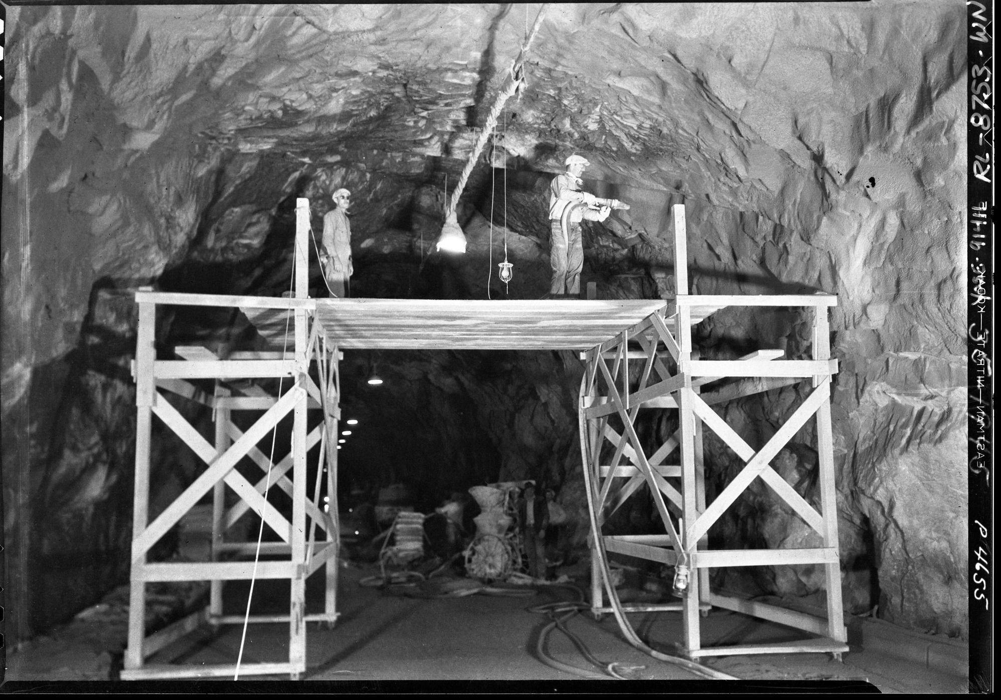 Gunniting in Wawona Tunnel