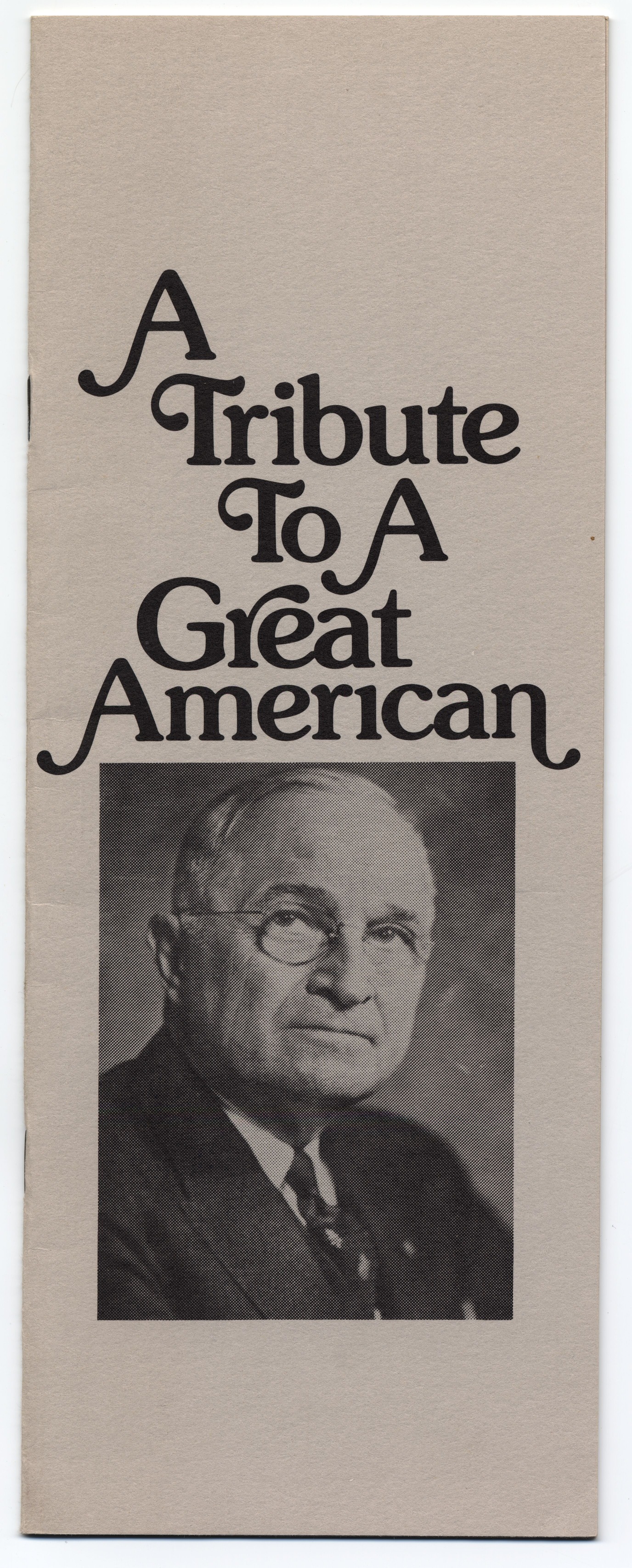 A grey, long program with 14 pages.