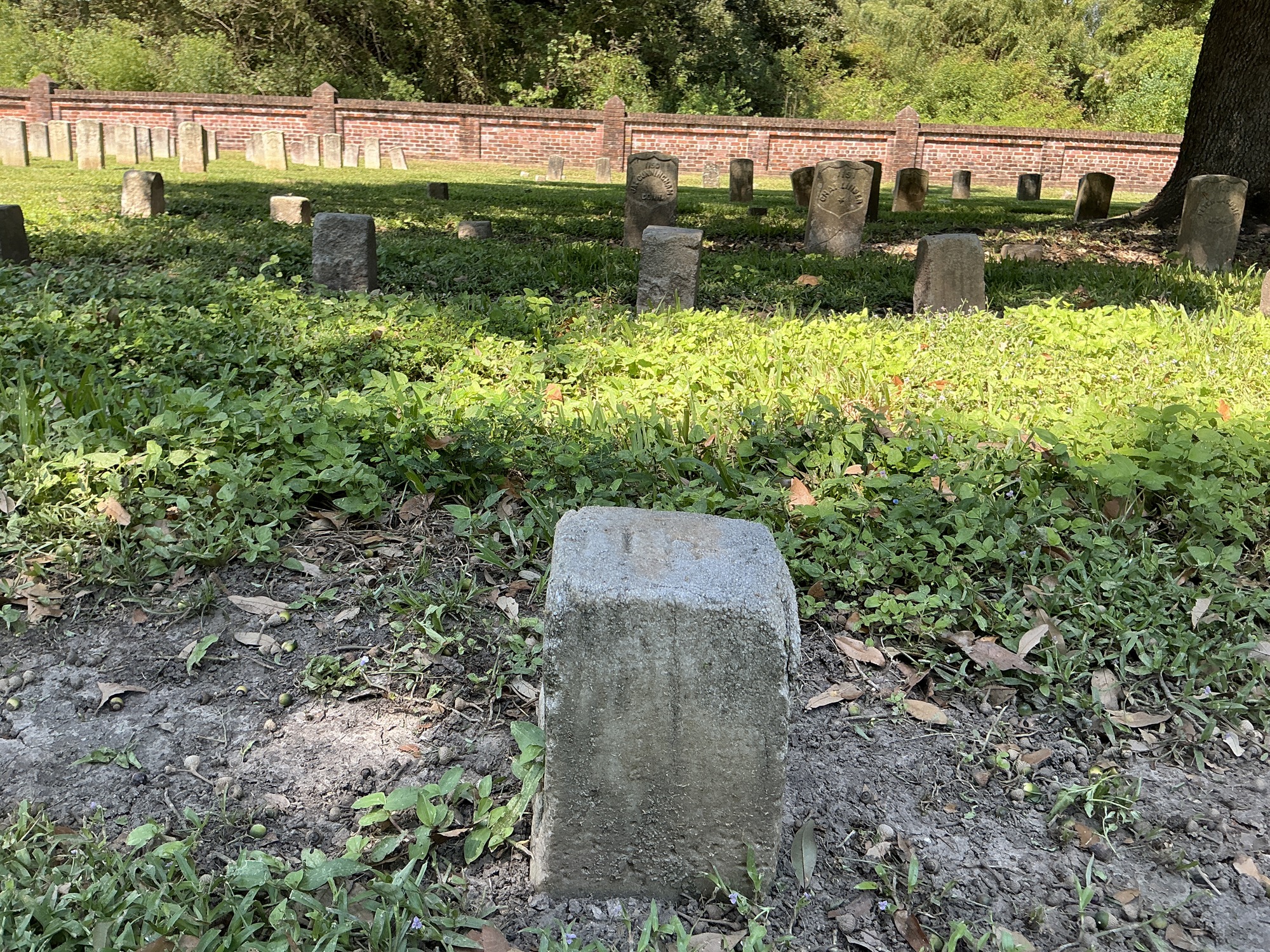 Extra image of flat marble marker