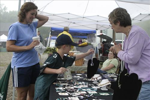 Countryside Farmers' Market vendors 3