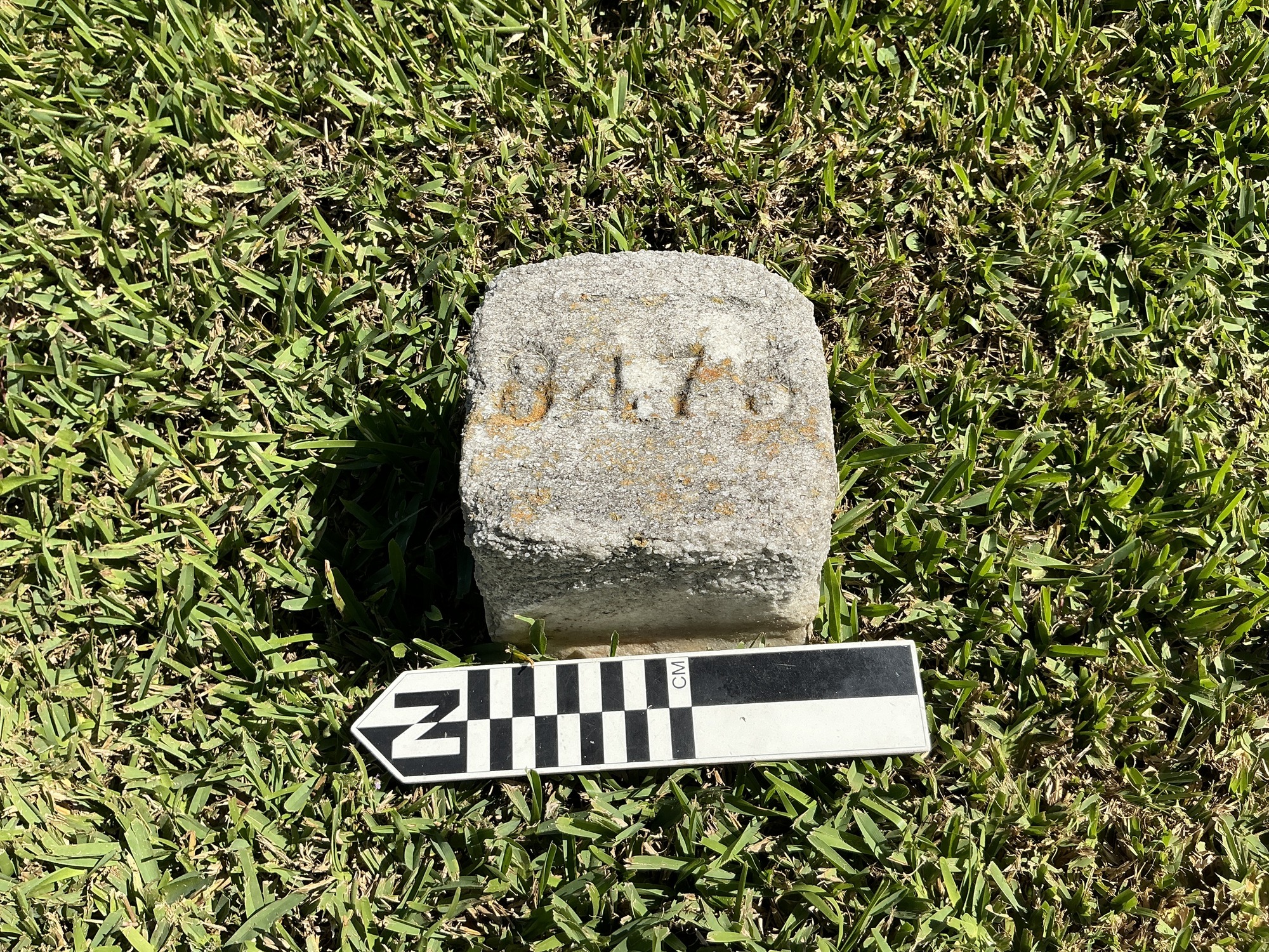 Extra image of flat marble marker
