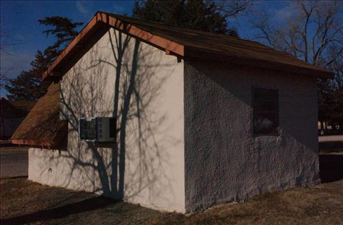 BADL Facility Management: Cedar Pass District - #129 Cedar Pass Cabin #33 - Deficiencies and interior views